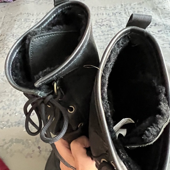 Ugg Women’s Adirondack Black Leather Tall Waterproof Lace up Boots - Picture 2 of 5